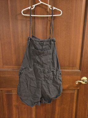 Billabong Charcoal Gray Elastic Waist Shorts